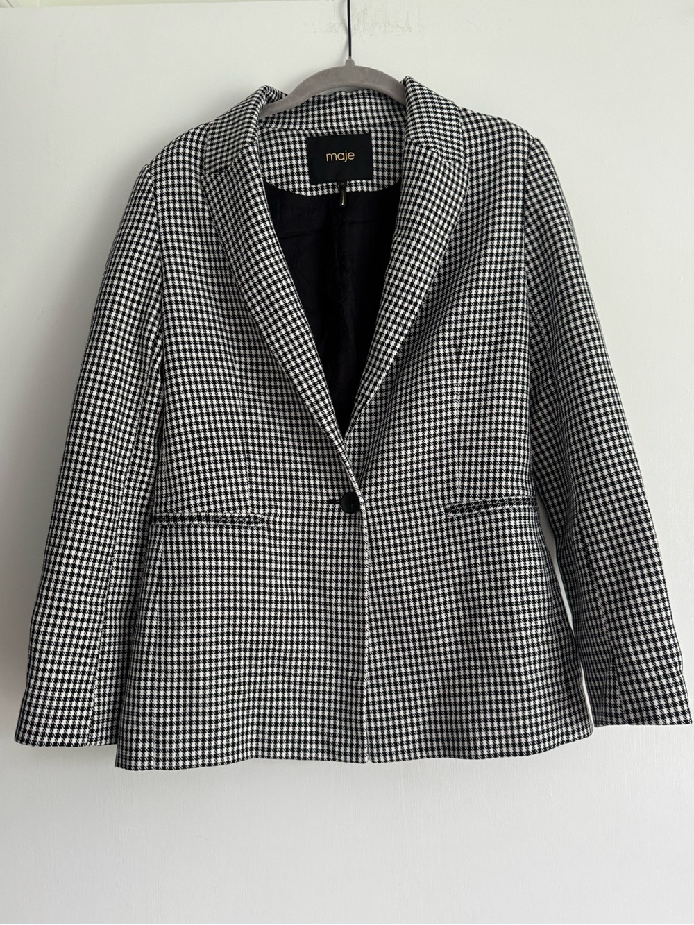 Maje Black and White Houndstooth Single-Button Blazer